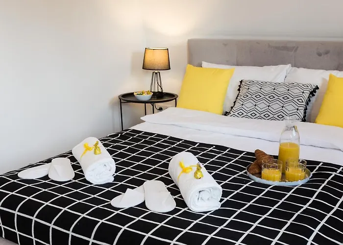 Lägenhet Bianco Nero Pod Jasna Gora, Bezplatny Parking, Teren Ogrodzony. Częstochowa