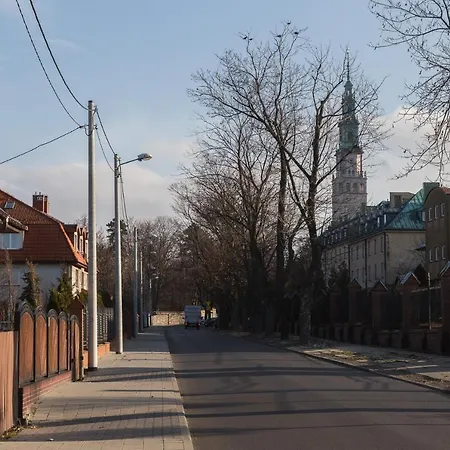 Bianco Nero Pod Jasna Gora, Bezplatny Parking, Teren Ogrodzony. * Częstochowa